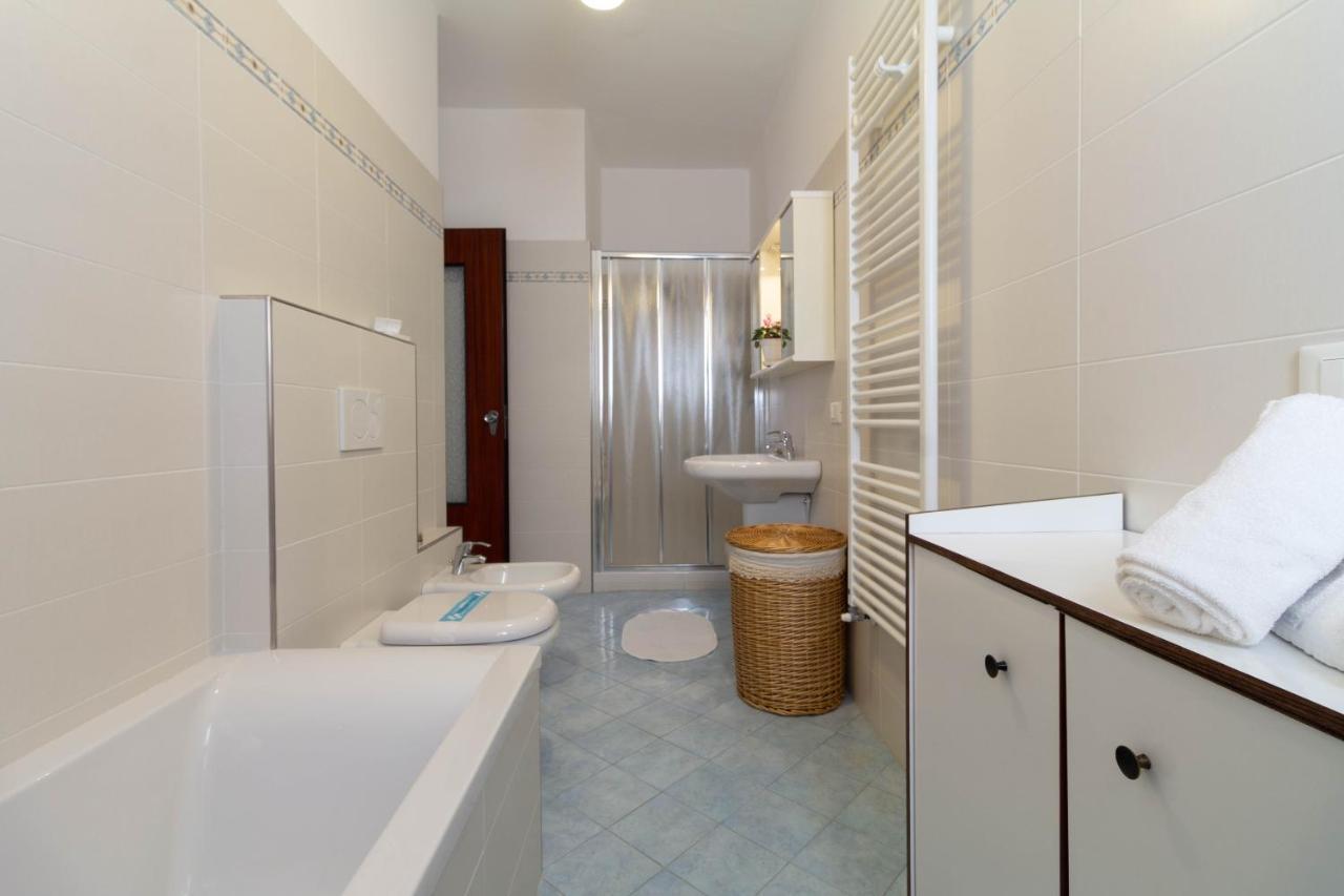 Mamma Ciccia Holiday Home - Lake Front Apartment Mandello del Lario Dış mekan fotoğraf
